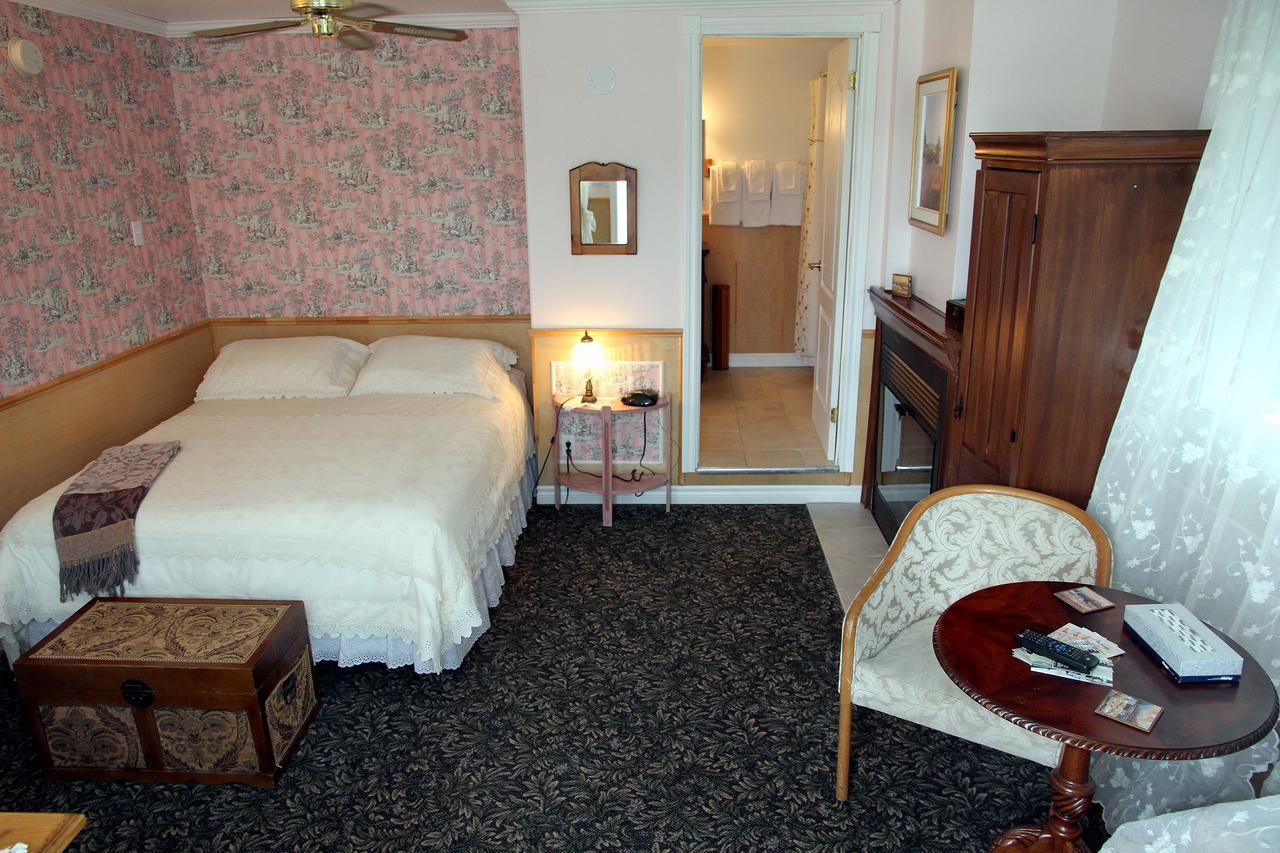 Auberge des Cévennes LʼAnse-Saint-Jean Extérieur photo